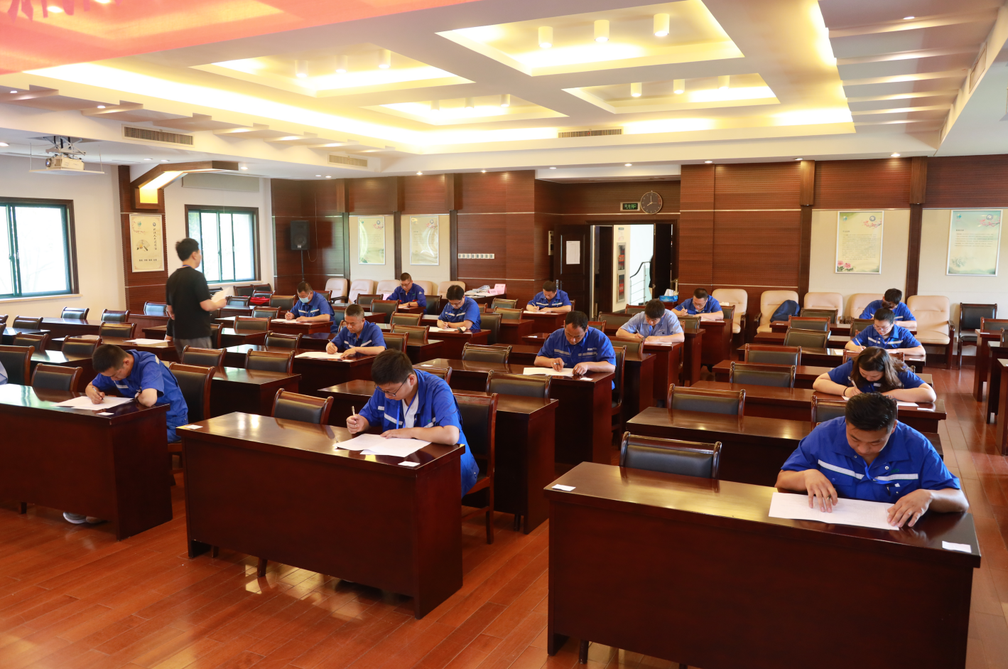 �����֡�(�й���)���޹�˾����